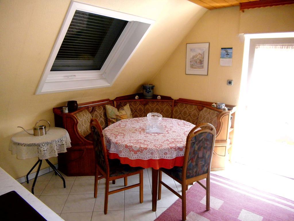 Ferienappartement Obrigheim Mosbach  Szoba fotó